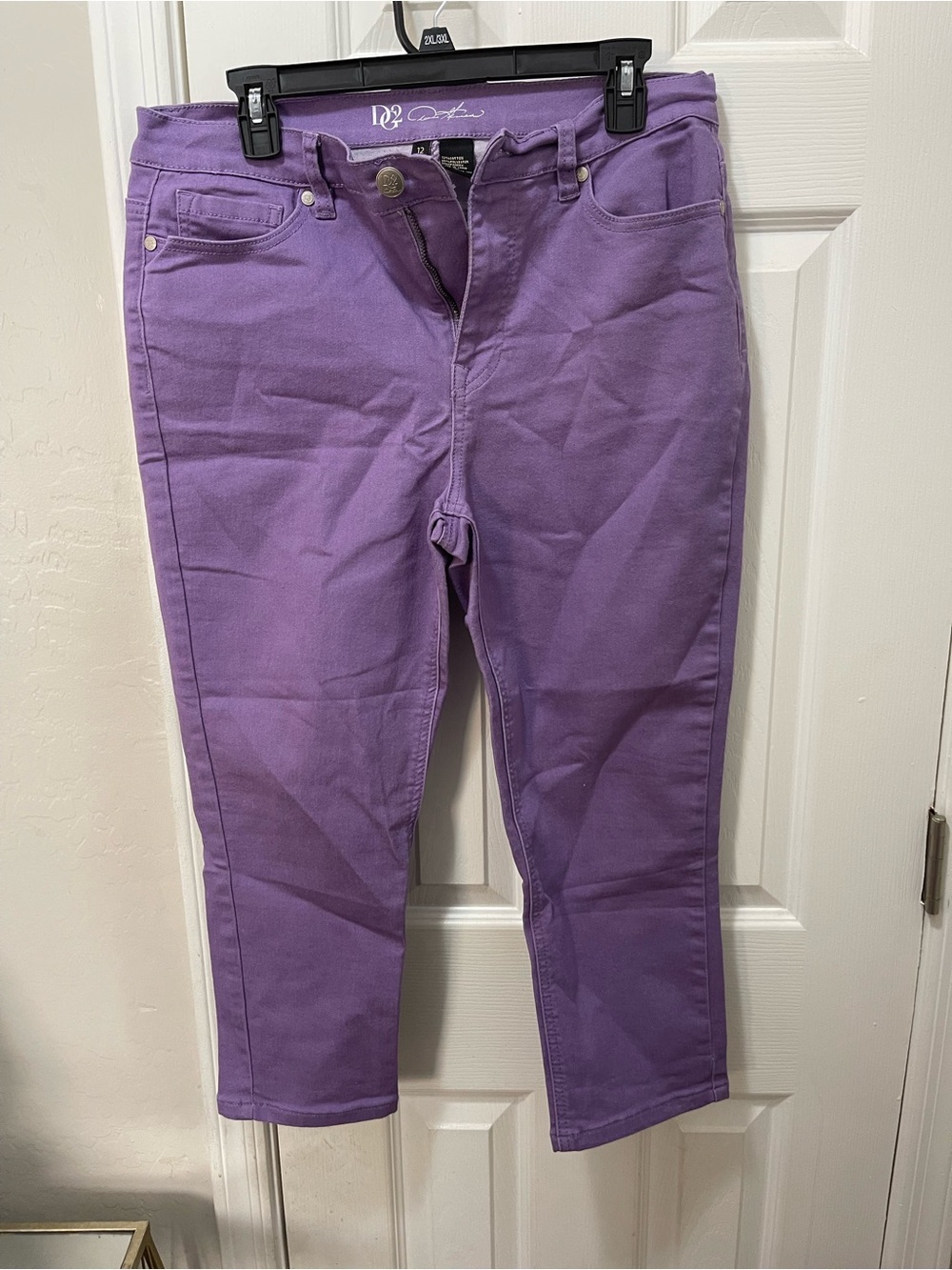 DG2 by Diane Gilman Purple Cropped Slim Jeans